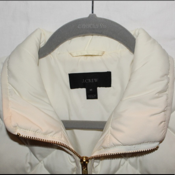 White Quilted Puffer Vest - Picture 5 of 5
